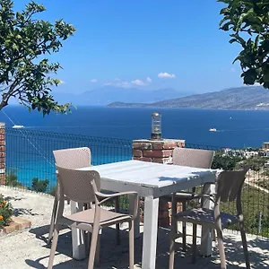 Emiljano Seaview , Ksamil Albanië